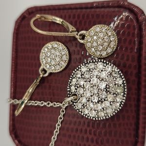 BEAUTIFUL High Quality Pave Style Necklace and Earrings Set.